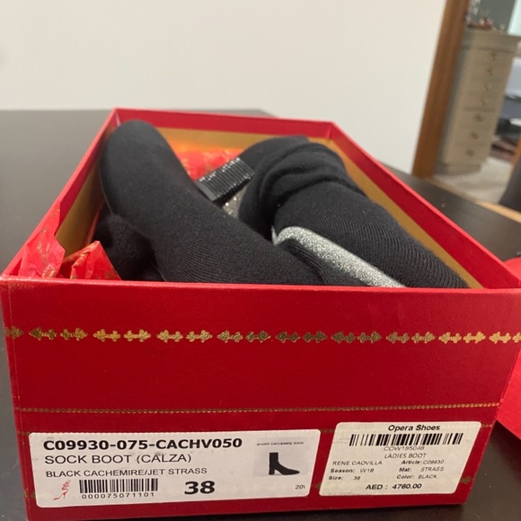 New in Box 100% AUTH Rene Caovilla Black Cashmere Boots w/stunning crystal heels - Picture 6 of 6